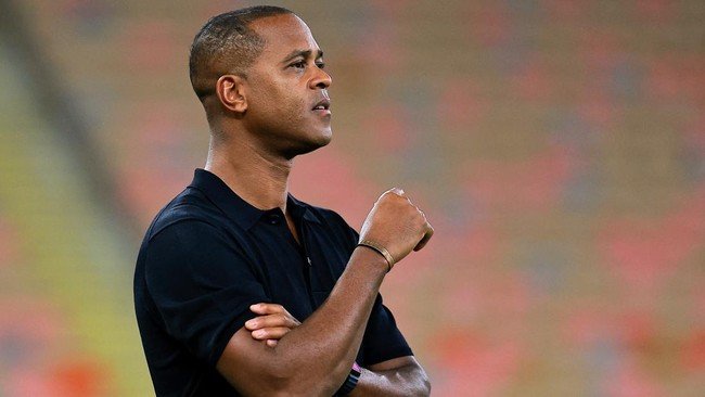 Mimpi Timnas Indonesia ke Piala Dunia Pupus, Kluivert Pukul Kursi Bench