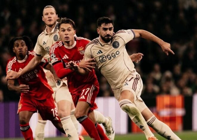 Benfica Menang, Ajax Kalah 0-2 di Kandang Sendiri