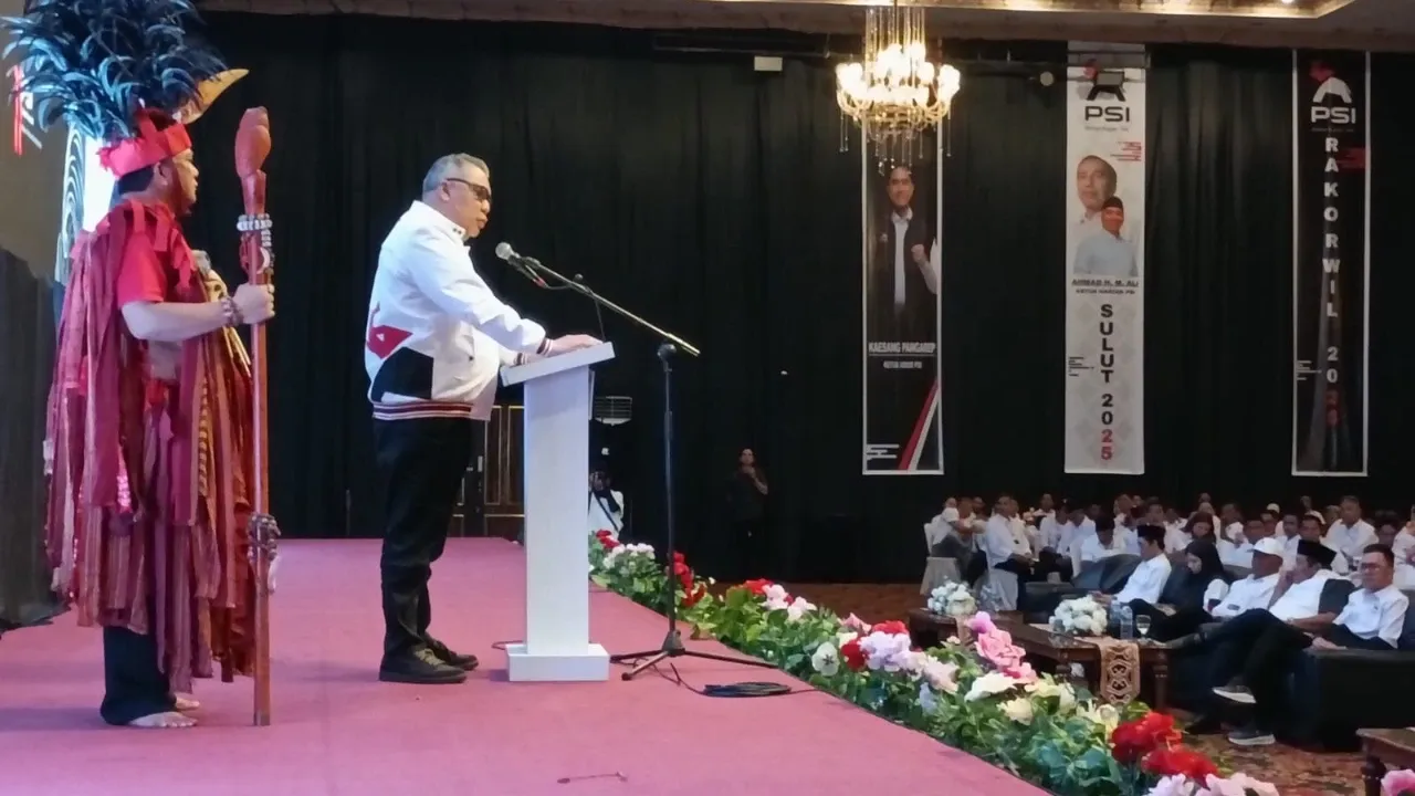 Ketua Harian Ahmad Ali Bakar Semangat Ratusan Kader di Rakorwil PSI Sulut