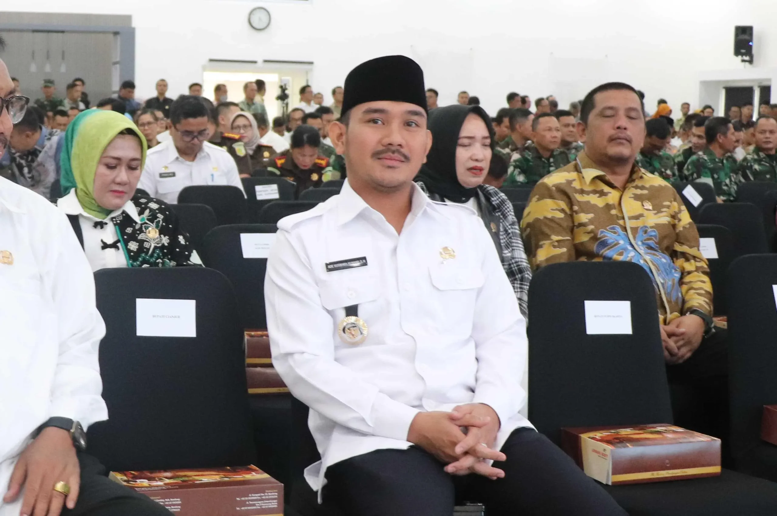 Bupati Bekasi Ade Kuswara Kunang Terjaring OTT KPK