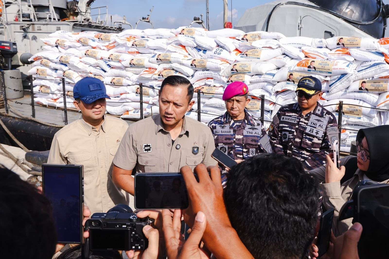 Percepat Pemulihan, Menko AHY Kerahkan Sumber Daya Infrastruktur