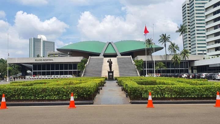 Komisi V DPR Desak Pemerintah Perbaiki Infrastruktur Pascabanjir Sumatera