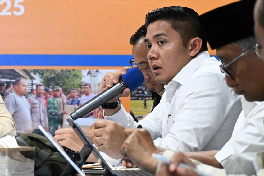 Seskab Bantah Pemerintah Lamban Tangani Bencana Sumatra