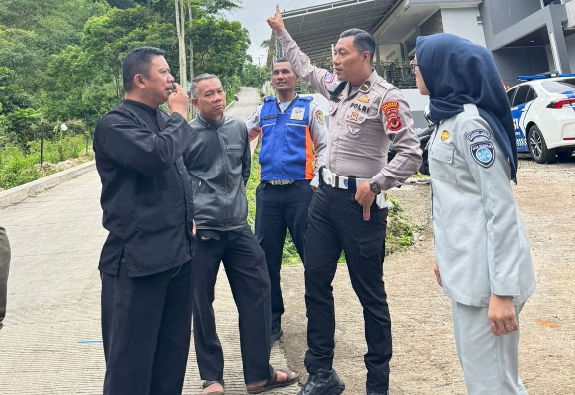 Jasa Raharja Jawa Barat dalam Forum Keselamatan Lalu Lintas Kabupaten Bandung Survei Jalur Rawan Kecelakaan di Kelurahan Jelengkong, Baleendah