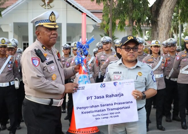 Dukung PAM Nataru 2025-2026, Jasa Raharja Sulawesi Tengah Salurkan Bantuan Alat Keselamatan Transportasi
