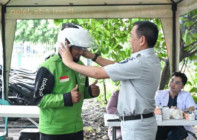 Kolaborasi Budaya Safety di Jalan Raya, Jasa Raharja Hadir di Tengah Komunitas Ojol Rawa Buaya, Jakarta