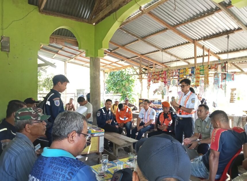 Tutup Perlintasan Sebidang Liar di Kampung Jua, Jasa Raharja Sumbar Bersama Stakeholder Perkuat Upaya Pencegahan Kecelakaan