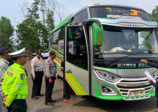 Pastikan Mudik Aman, Jasa Raharja Bersama Instansi Terkait Gelar Rampcheck dan Pemeriksaan Kesehatan Gratis di Check Point Ruas Tol Cipali Km 81 Purwakarta