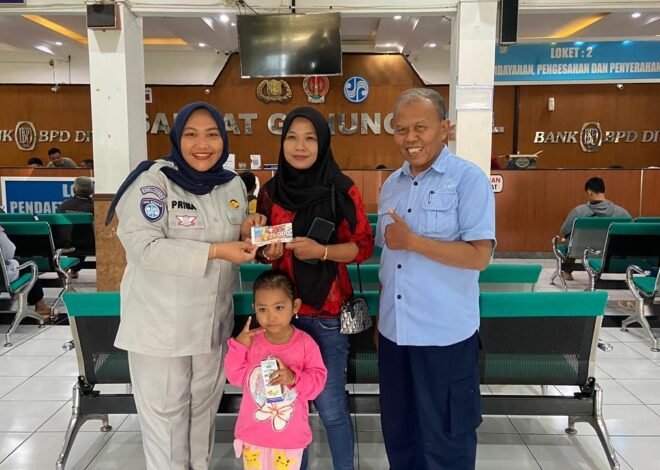 Meriahkan HUT DIY ke-271, Samsat Gunungkidul Bagikan Voucher Belanja untuk Wajib Pajak Taat