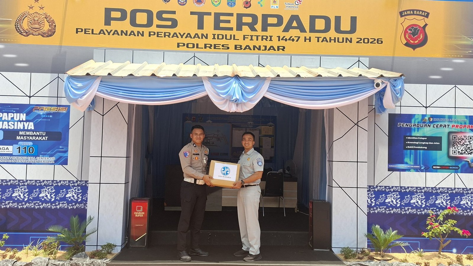 PT Jasa Raharja Cabang Tasikmalaya Bagikan Bingkisan kepada Petugas di Empat Pos Pengamanan Wilayah Ciamis dan Banjar