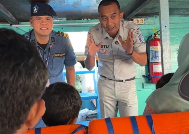 Jasa Raharja DKI Jakarta dan KSOP Lakukan Edukasi Keterjaminan dan Keselamatan Penumpang Kapal Laut di Pelabuhan Muara Angke