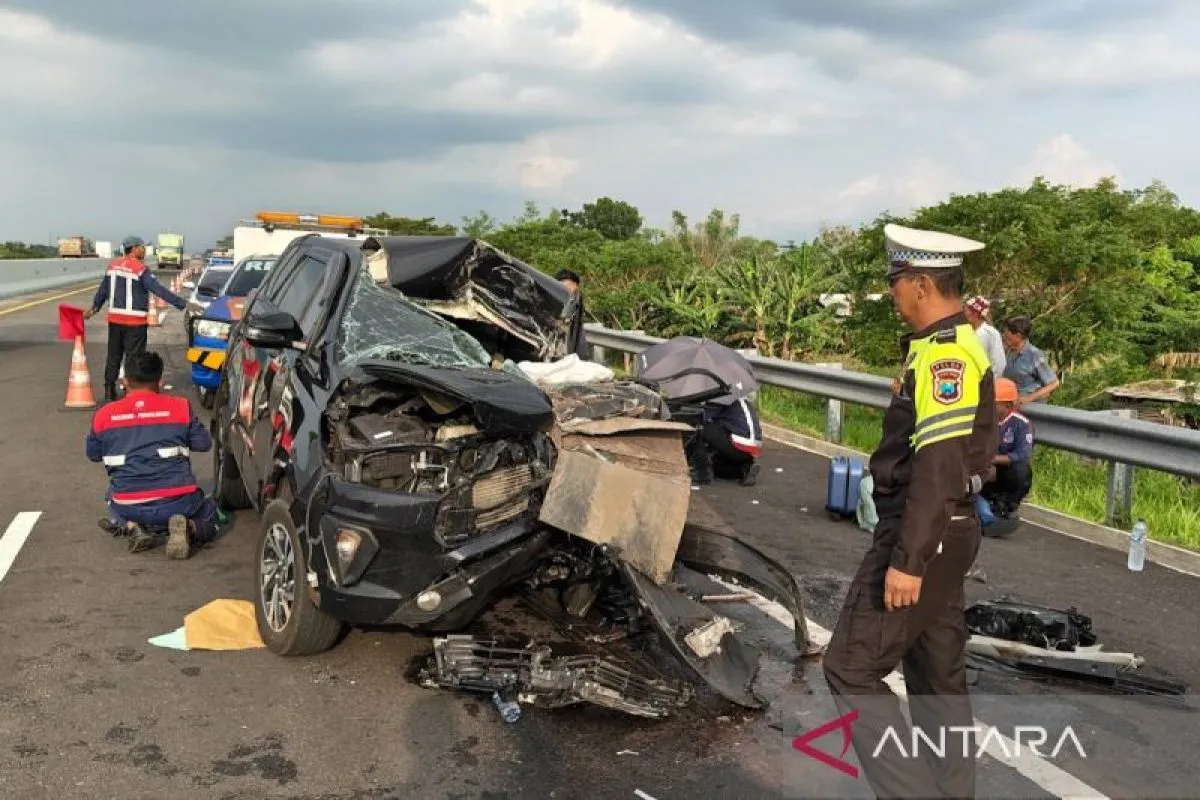 Kecelakaan Mobil Anggota DPR di Tol Paspro, 2 Orang Tewas