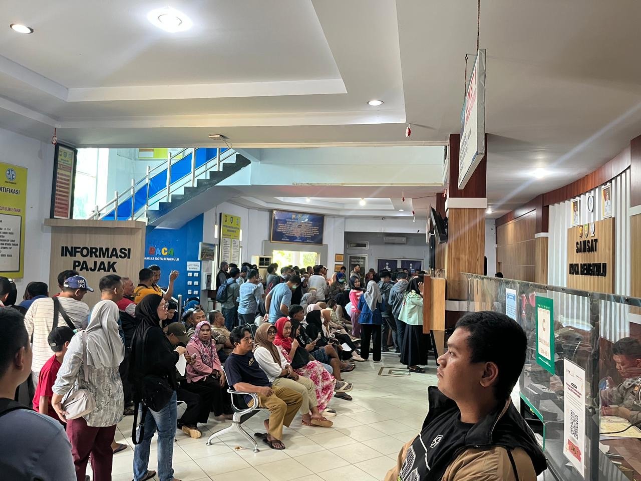 Program Pemutihan Pajak Disambut Antusias, Samsat Kota Bengkulu Dipadati Wajib Pajak