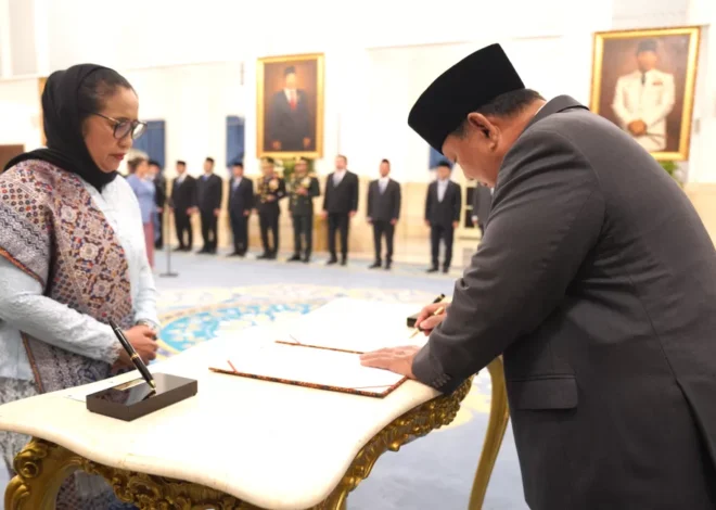 Presiden Prabowo Lantik Kepala dan Wakil Kepala BGN serta Penasihat Khusus Presiden