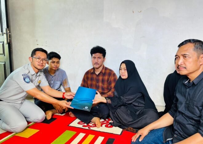 Wujud Kepedulian Negara, Jasa Raharja Sulsel Kawal Kepulangan Jenazah dan Serahkan Santunan bagi Anggota Polri Korban Laka Tol Jagorawi
