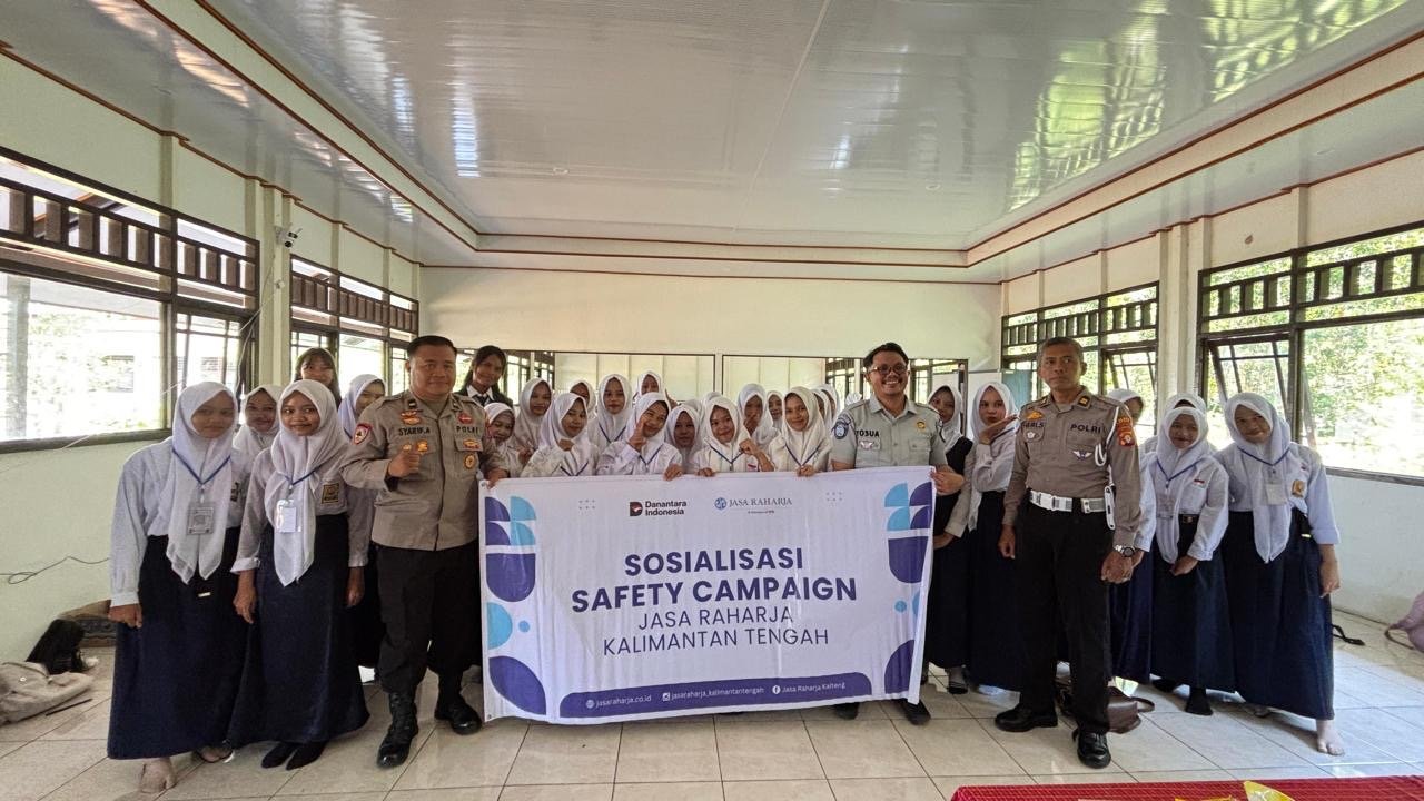 Jasa Raharja Kalteng Bersama Satlantas Polres Kapuas Tanamkan Budaya Tertib Berlalu Lintas kepada Pelajar