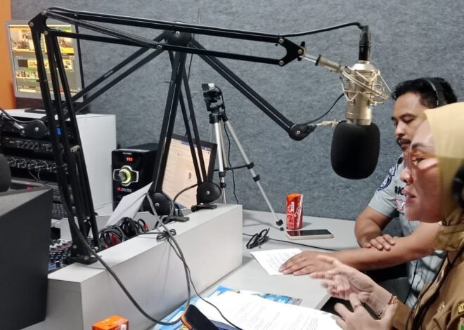 Jasa Raharja Bersama BPPRD dan UPTD Samsat Gunung Sugih Sosialisasikan Program Keringanan Pajak Melalui Siaran Radio