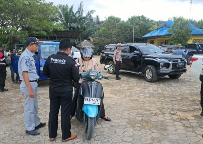 Bangun Kesadaran Pengendara, Tim Pembina Samsat Kotabaru Hadir Lebih Dekat dengan Masyarakat