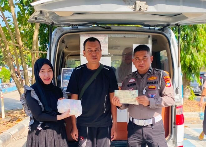 Tim Pembina Samsat Banjarbaru Hadirkan Samsat Keliling di Pasar Bauntung, Permudah Pembayaran PKB Masyarakat