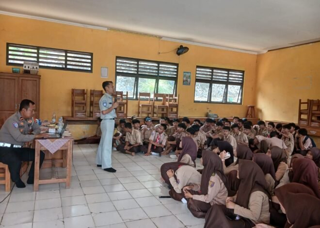 Tumbuhkan Budaya Tertib Berlalu Lintas Jasa Raharja Bersama Polres Lebak Sasar SMK Lebak Gedong