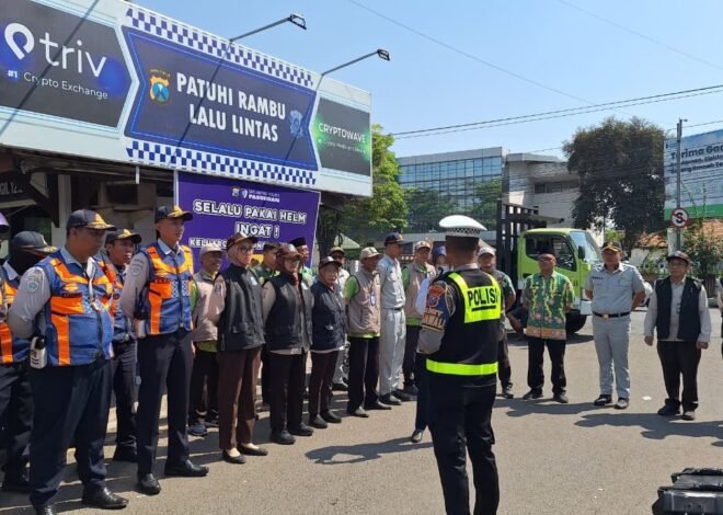 Perkuat Kepatuhan dan Keselamatan Jalan, Tim Pembina Samsat Bersama Dishub Kembangkan Operasi Gabungan di Bangil Kab. Pasuruan