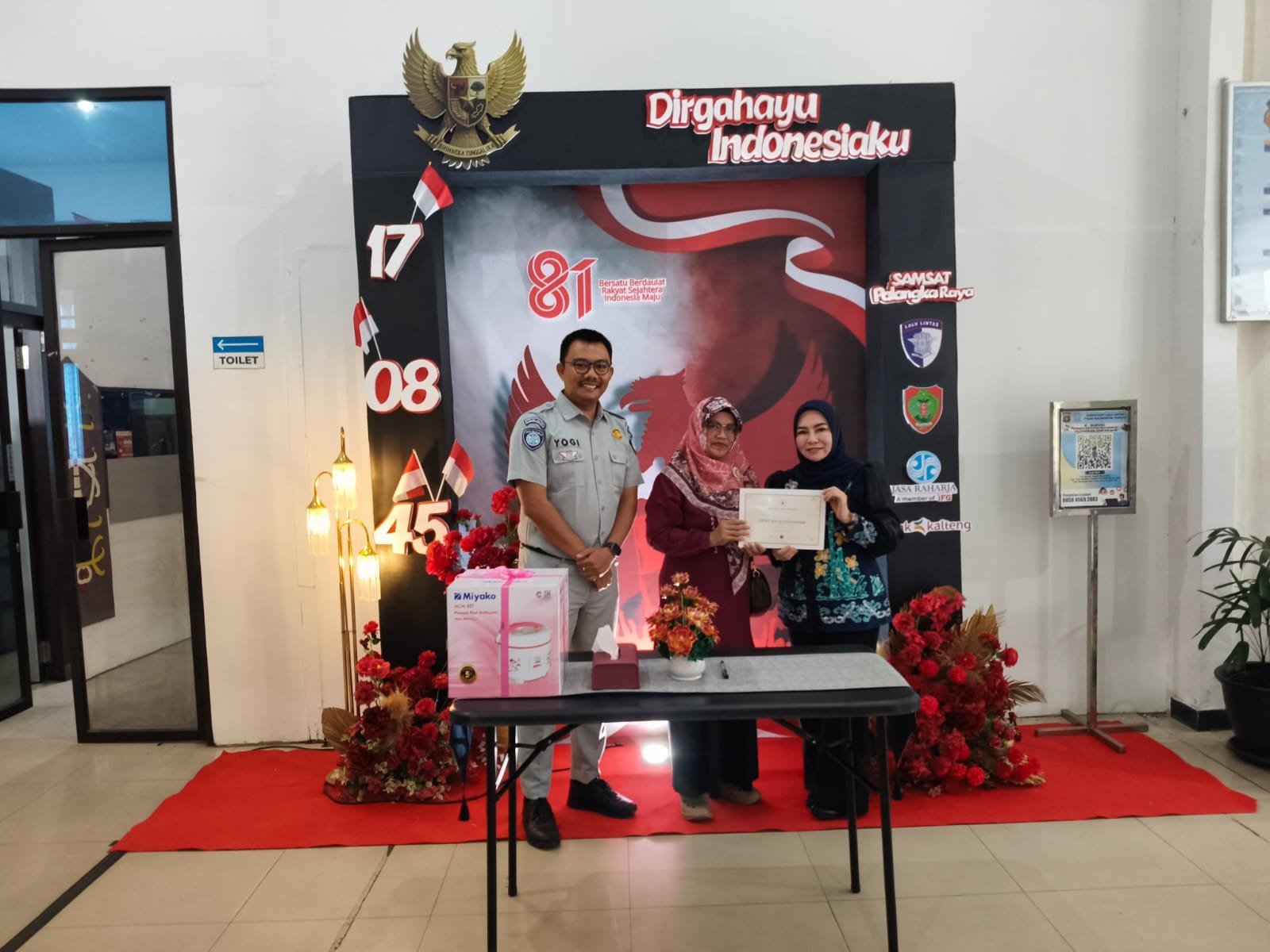 Jasa Raharja Kalteng Serahkan Reward Gebyar Betang Patuh 2026 kepada Wajib Pajak Taat