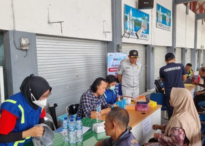 Jasa Raharja Kediri Gelar Pemeriksaan dan Pengobatan Gratis di Terminal Gayatri Tulungagung