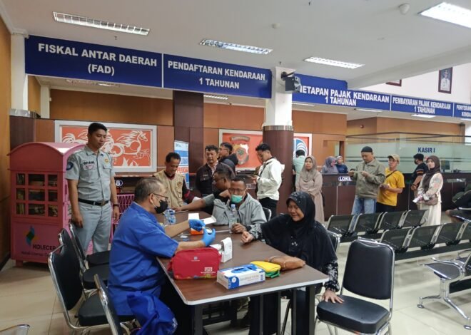 Tingkatkan Keselamatan dan Kesehatan Publik, PT Jasa Raharja (Persero) Cabang Cirebon Berikan Layanan Kesehatan Gratis di Samsat Kab Kuningan