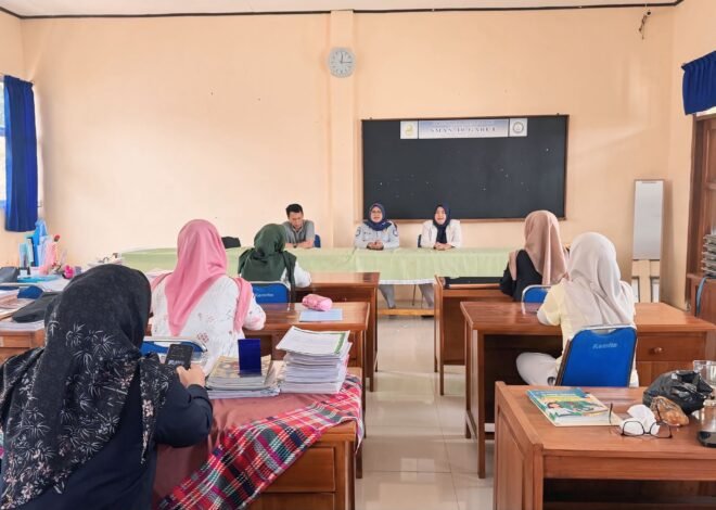 PJ Samsat Garut Laksanakan Kegiatan Pengajaran Peduli Keselamatan Lalu Lintas (PPKL) di SMAN 10 Kabupaten Garut