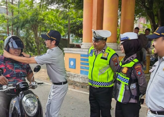Jasa Raharja dan Satlantas Polresta Tanjung Pinang Gelar Kegiatan JASfren Peduli Keselamatan dalam Rangka Hari Pelanggan Nasional 2026 di Simpang Lampu Merah Bintan Center, Tanjungpinang