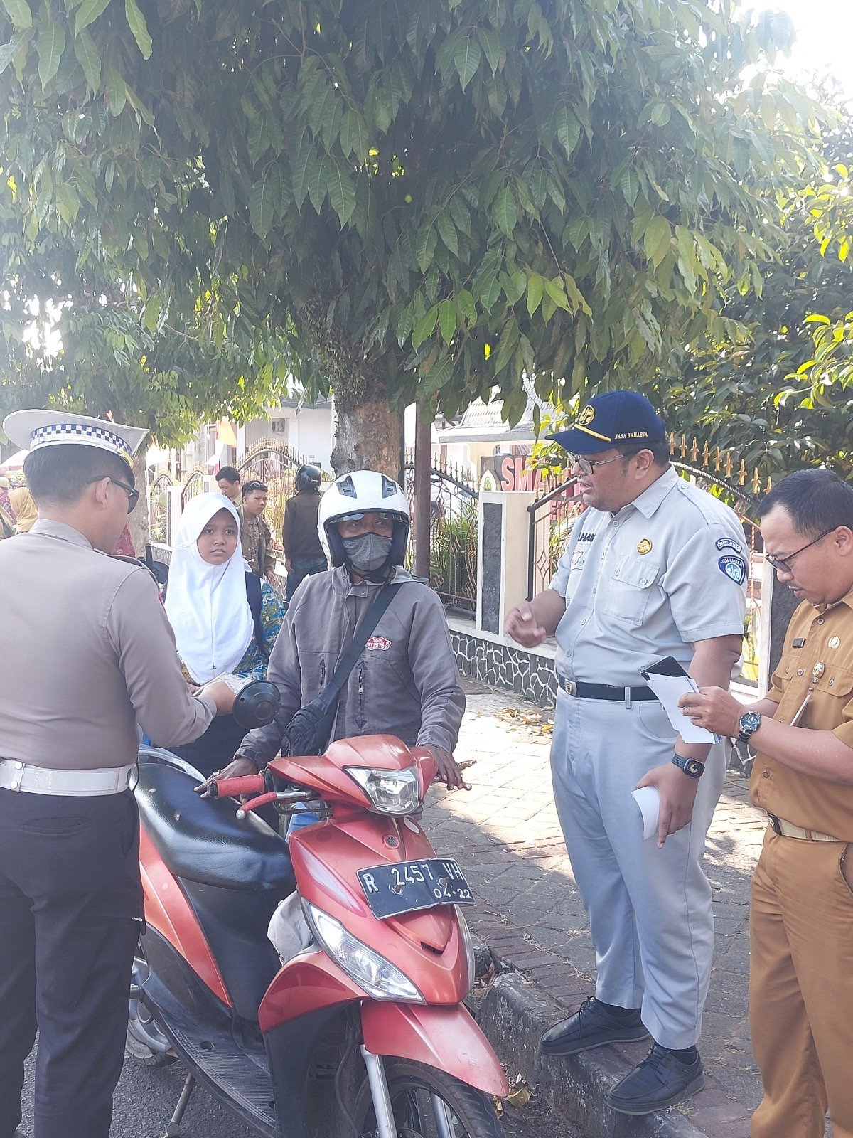 Jasa Raharja Purwokerto Bersama Tim Pembina Samsat Gelar Operasi Gabungan, Dorong Tertib Berkendara dan Patuh Pajak