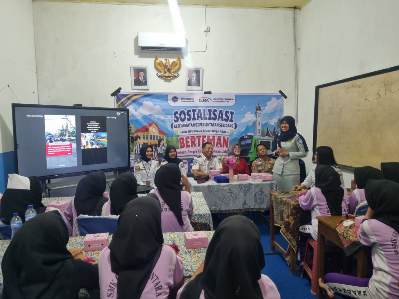 Jasa Raharja Sumbar Bersama Stakeholder Edukasi Keselamatan di Perlintasan Sebidang