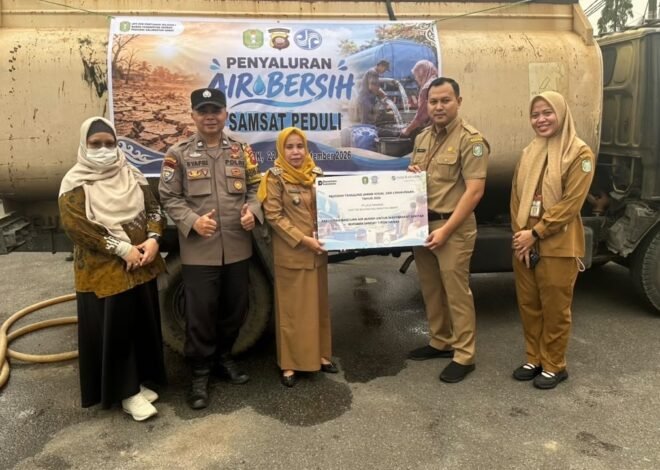 Jasa Raharja dan Samsat Pontianak Salurkan Air Bersih bagi Masyarakat melalui Program TJSL