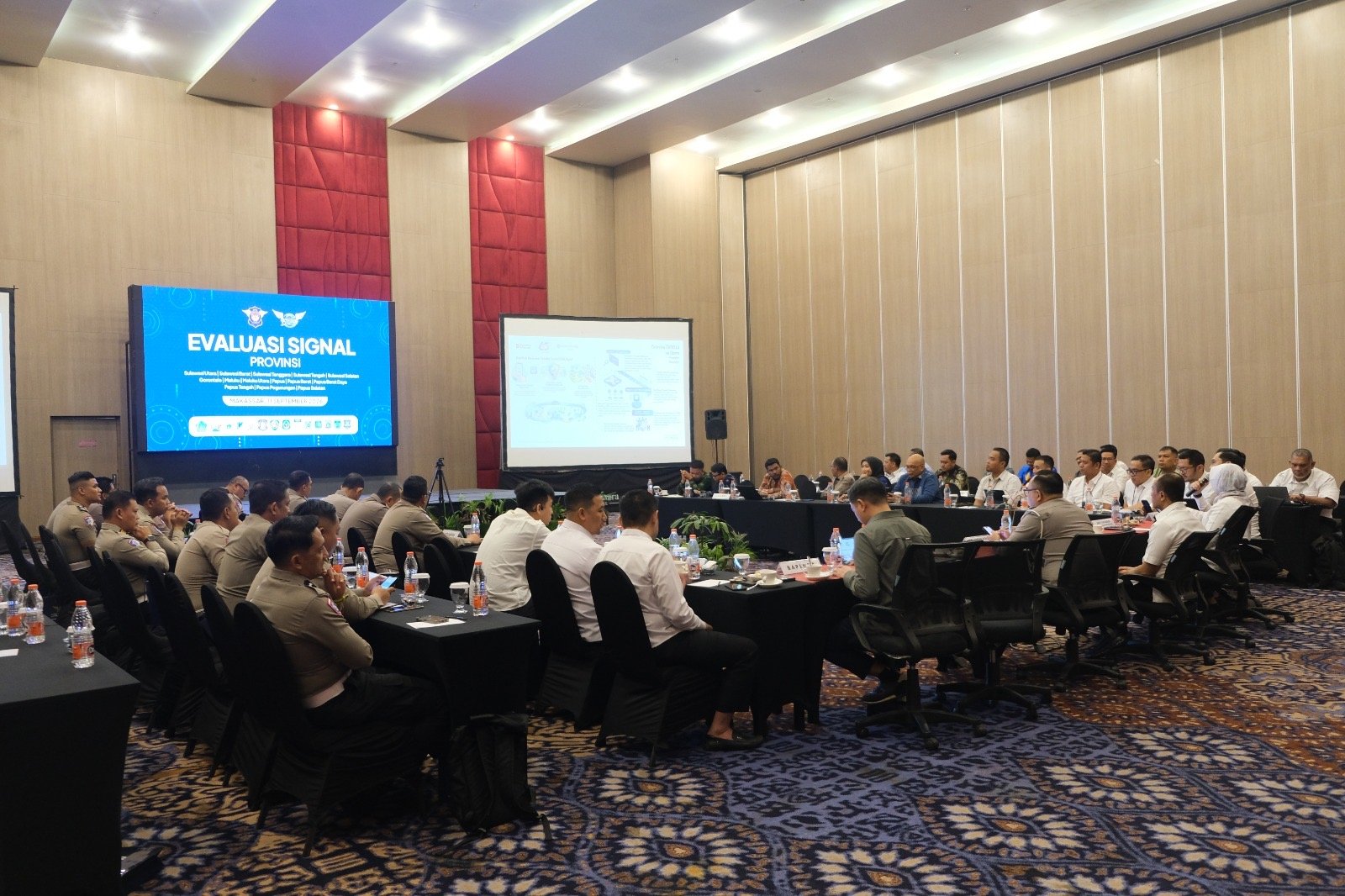 Evaluasi SIGNAL Kawasan Timur, Tim Pembina Samsat Dorong Kemudahan Digitalisasi Layanan Kesamsatan