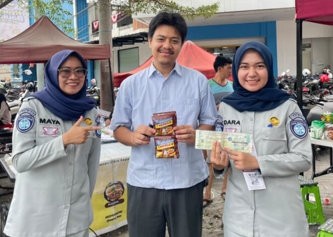 Gelar Penertiban di Jalan Boulevard, Jasa Raharja dan Samsat Makassar II Bagikan Sembako
