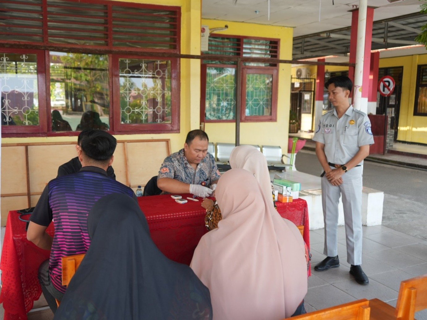 PT Jasa Raharja (Persero) Kanwil Bengkulu Hadirkan Cek Kesehatan Gratis Bagi Guru dan Siswa SMAN 1 Kota Bengkulu