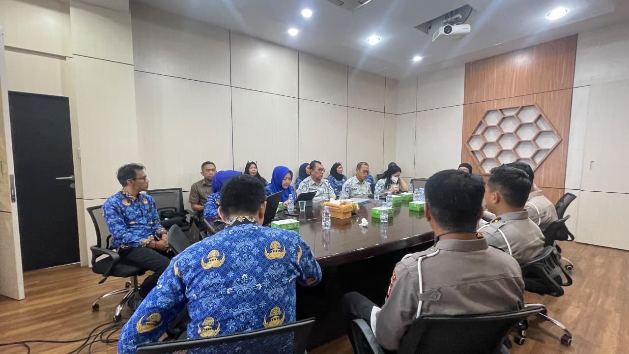 Tim Pembina Samsat Provinsi Riau Rapat Evaluasi Pelaksanaan Pemutihan Pajak Kendaraan Bermotor