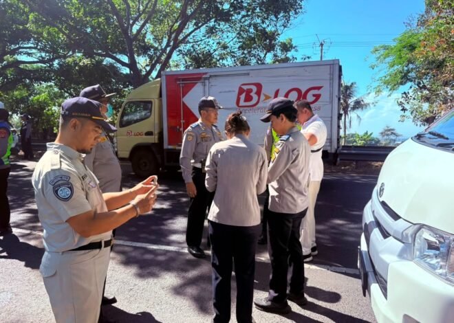 Menjaga Perjalanan Tetap Aman, Jasa Raharja Bali Turun dalam Pengawasan Angkutan di Jl. Bypass Prof. Dr. Ida Bagus Mantra