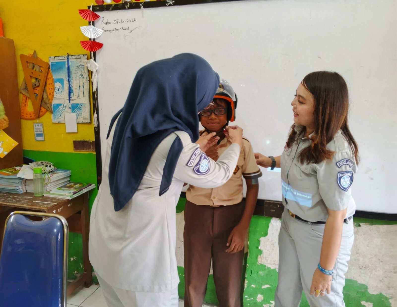 Jasa Raharja Hadir di PO Berlio Bandung, Gelar Pengobatan Gratis dan Edukasi PPGD untuk Tingkatkan Keselamatan Transportasi