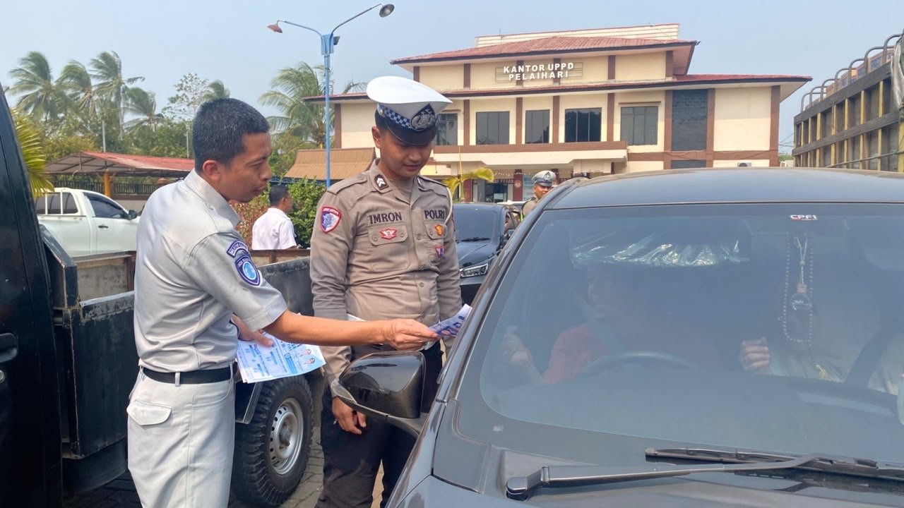 Tim Pembina Samsat Pelaihari Gelar Operasi Gabungan, Ajak Warga Manfaatkan Keringanan Pajak