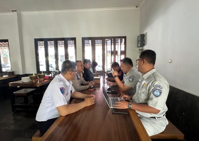 FLLAJ Purwakarta Perkuat Kolaborasi Keselamatan, Edukasi Pelajar Jadi Salah Satu Aksi Bersama