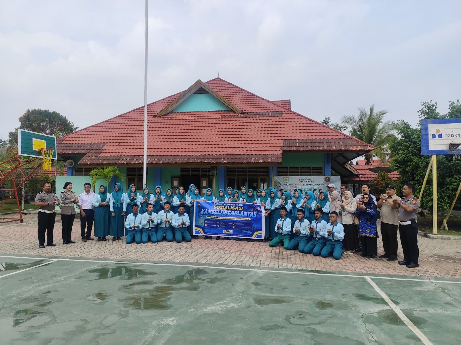 Bangun Generasi Pelopor Keselamatan, Jasa Raharja Gelar Safety Campaign di SMP Negeri 1 Tanah Grogot