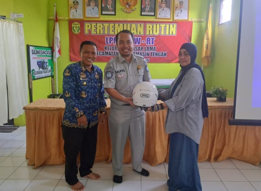 Jasa Raharja Kalsel Kenalkan Peran dan Fungsi kepada Warga Kelurahan Pasar Lama
