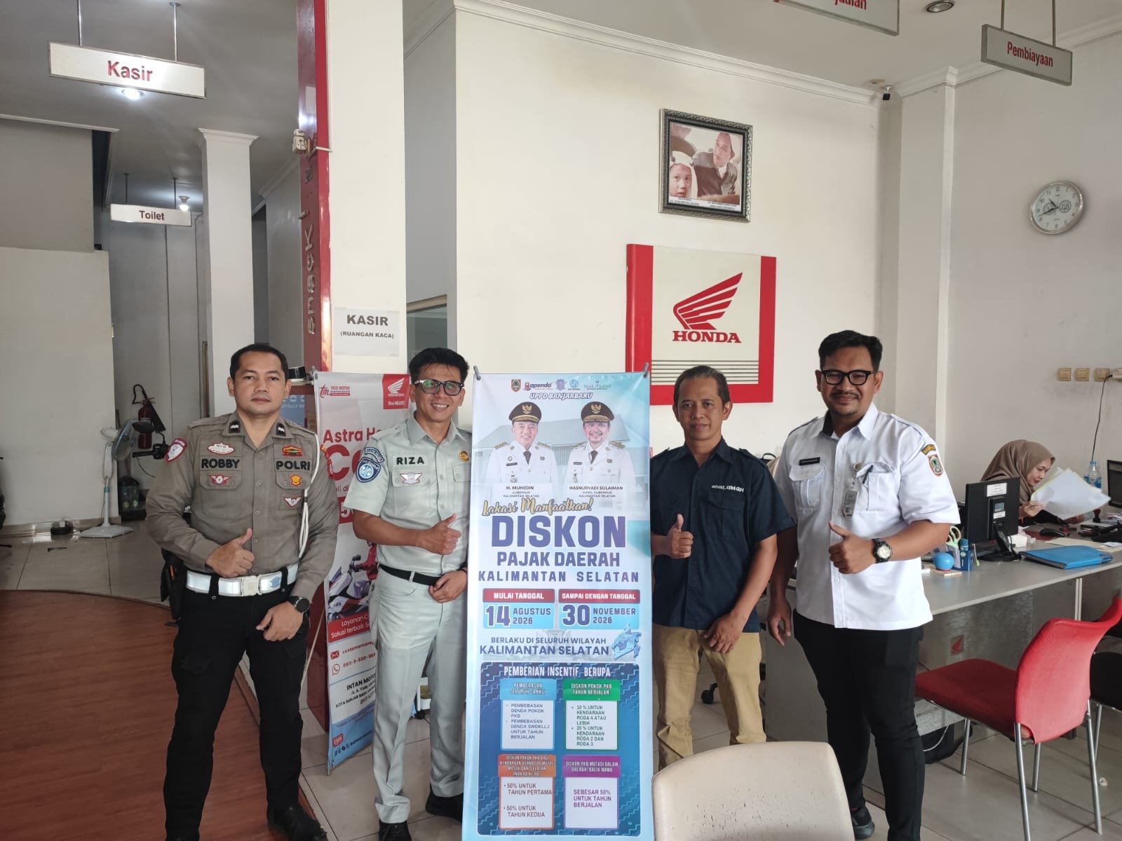 Tim Pembina Samsat Banjarbaru Dekatkan Informasi Keringanan Pajak kepada Pemilik Kendaraan