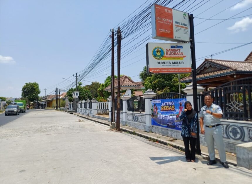 Perkuat Glorifikasi Program Jateng Bebas, RC Samsat Sukoharjo Pasang Spanduk di Sejumlah Titik Strategis
