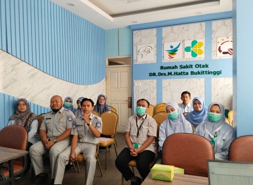 Jasa Raharja Sumbar Gelar Sharing Session Penjaminan dan Evaluasi Aplikasi JRCare di RS Otak Bukittinggi